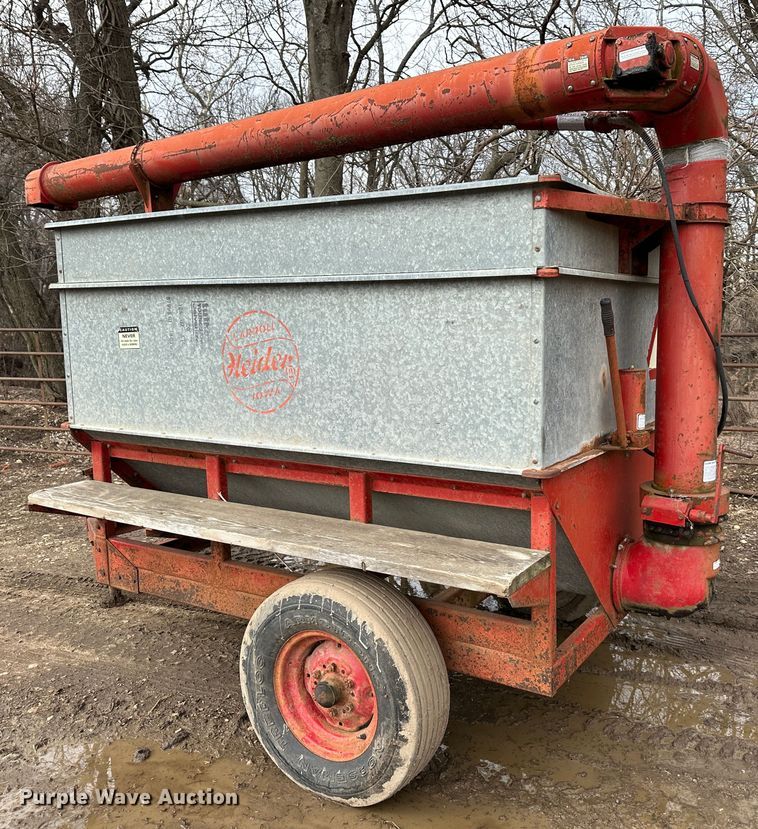 image for item LN9104 Heider  gravity wagon