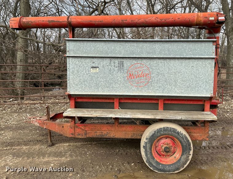 image for item LN9104 Heider  gravity wagon