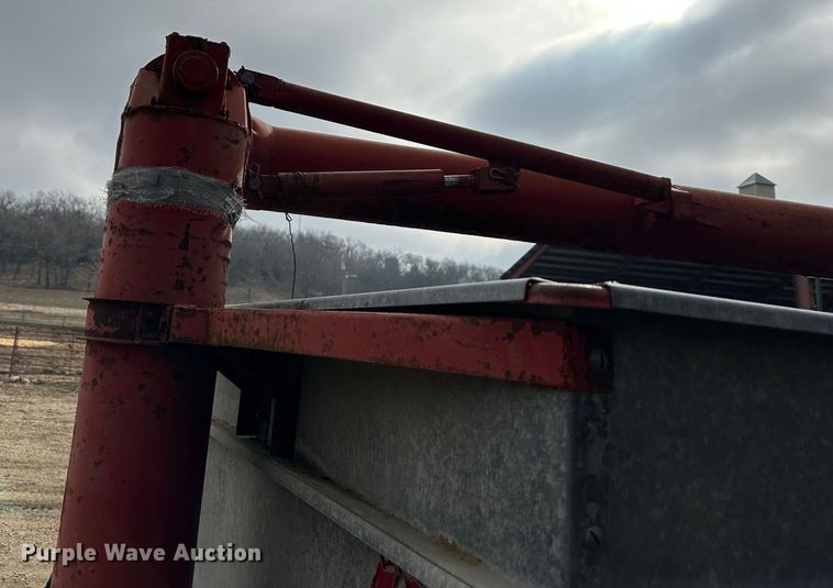 image for item LN9104 Heider  gravity wagon