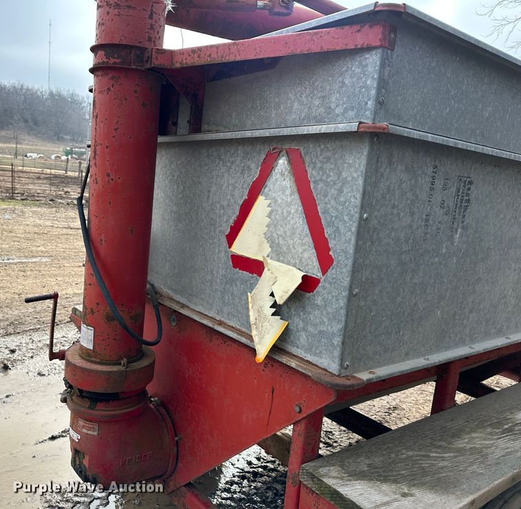 image for item LN9104 Heider  gravity wagon