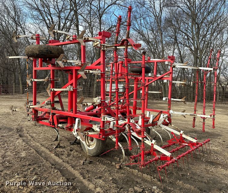 image for item LN9105 Wil-Rich 2500  field cultivator