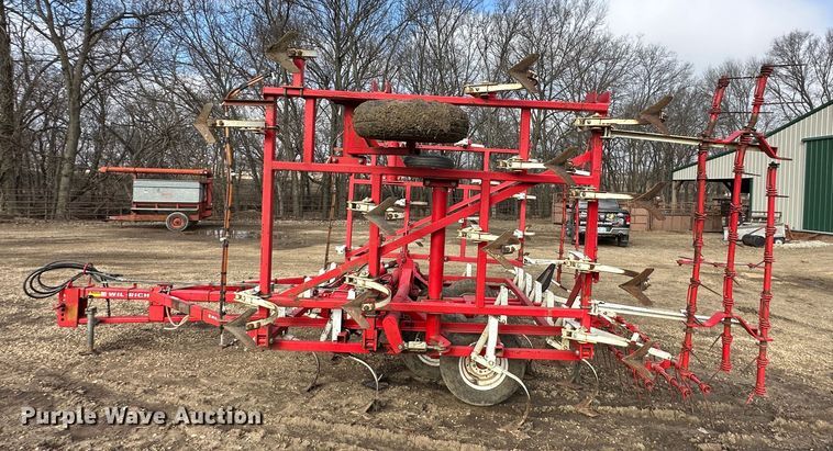 image for item LN9105 Wil-Rich 2500  field cultivator