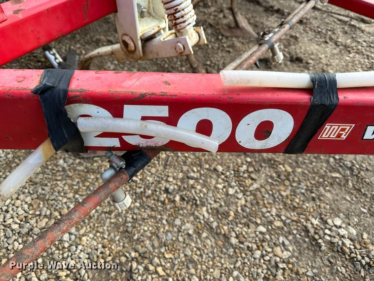 image for item LN9105 Wil-Rich 2500  field cultivator
