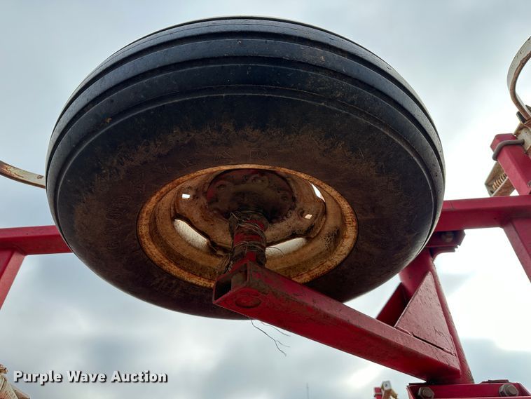 image for item LN9105 Wil-Rich 2500  field cultivator