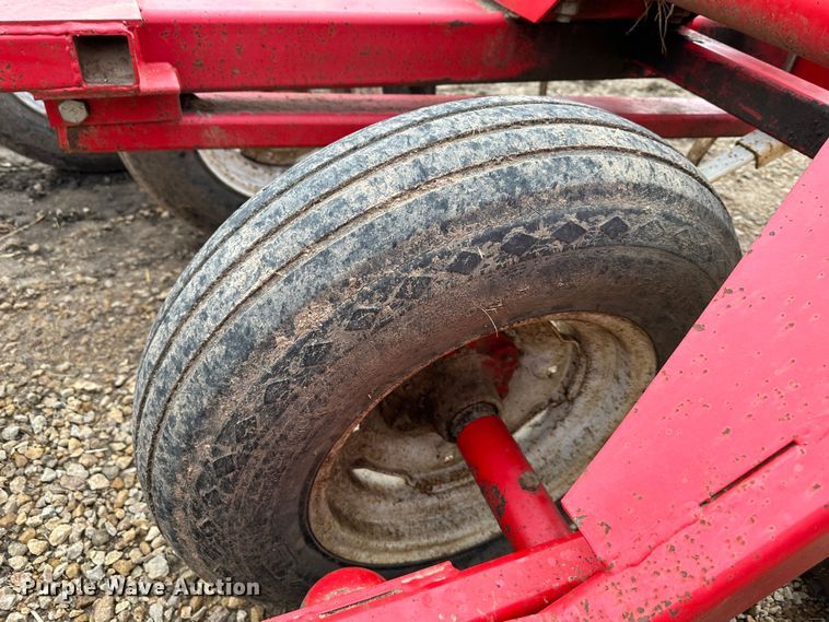 image for item LN9105 Wil-Rich 2500  field cultivator