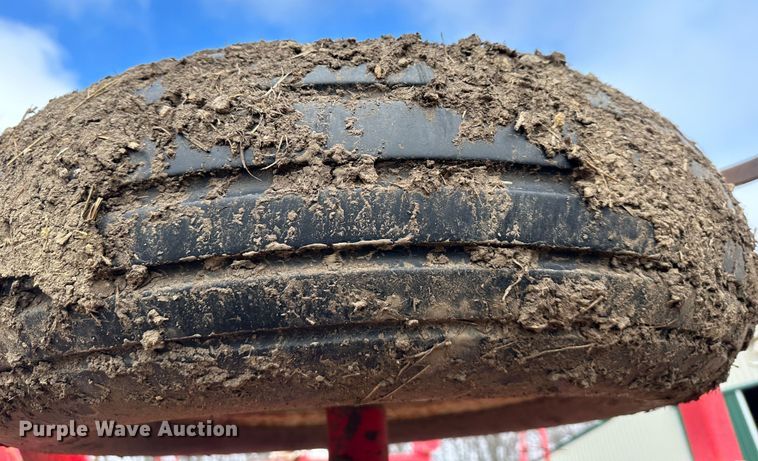 image for item LN9105 Wil-Rich 2500  field cultivator