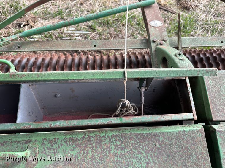 image for item LN9106 Seeder