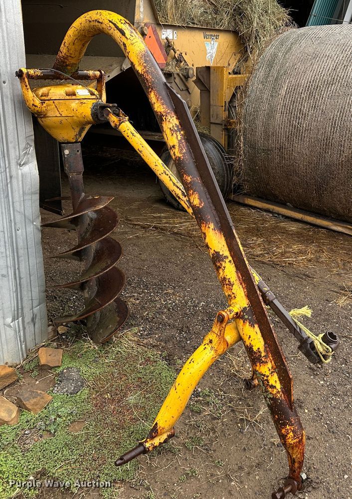 image for item LN9109 Danuser F7  post hole digger