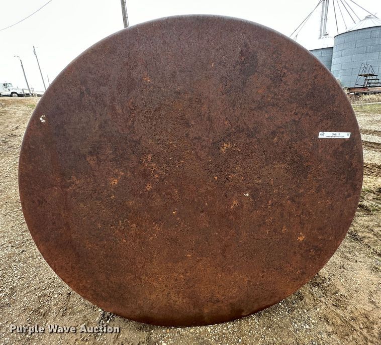 image for item LN9112 1,000 gallon fuel tank