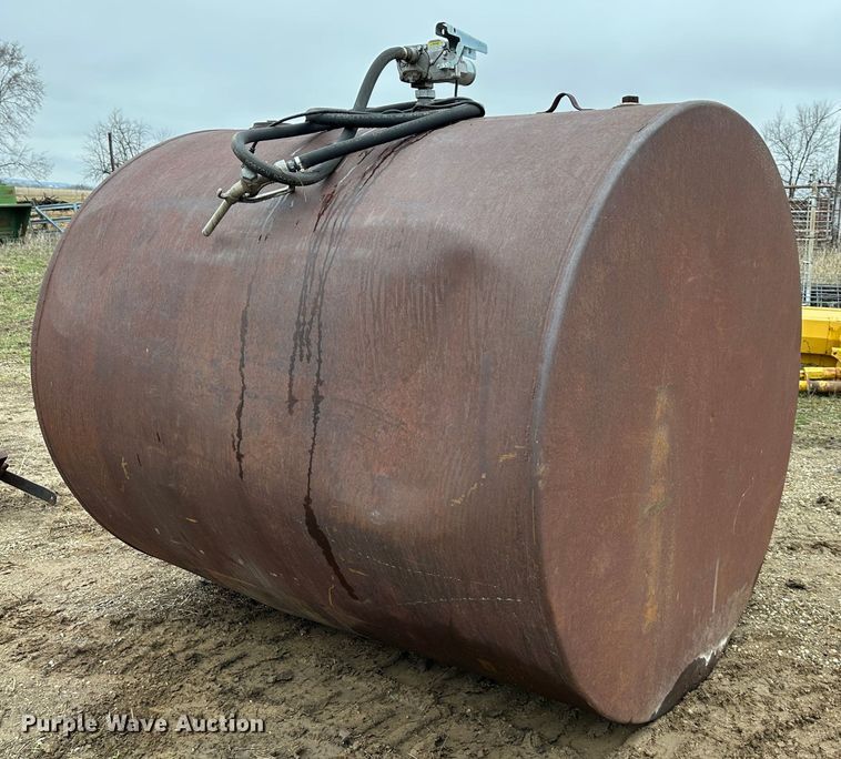 image for item LN9112 1,000 gallon fuel tank