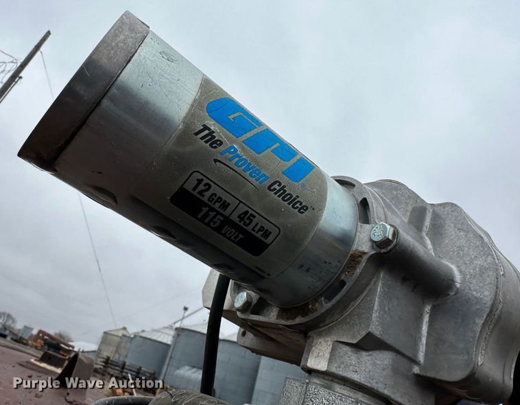 image for item LN9112 1,000 gallon fuel tank