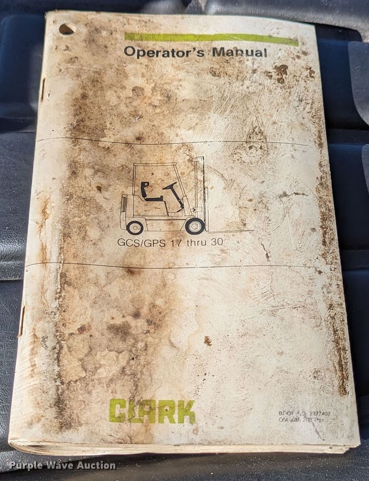 image for item LP9240 Clark GCS25MC  forklift
