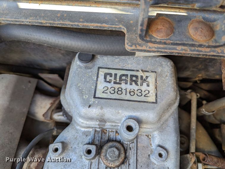 image for item LP9240 Clark GCS25MC  forklift