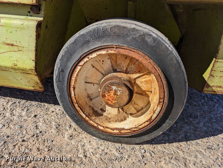 image for item LP9240 Clark GCS25MC  forklift