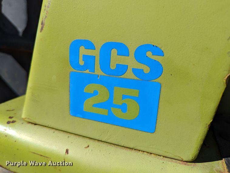 image for item LP9240 Clark GCS25MC  forklift