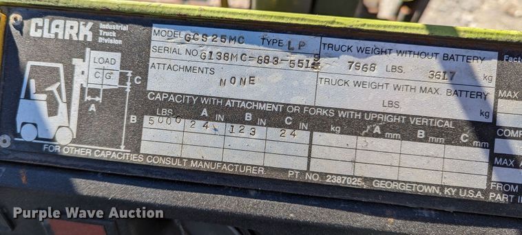 image for item LP9240 Clark GCS25MC  forklift
