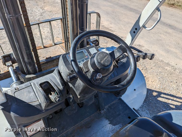 image for item LP9241 UniCarriers MDG1F4A50V  forklift