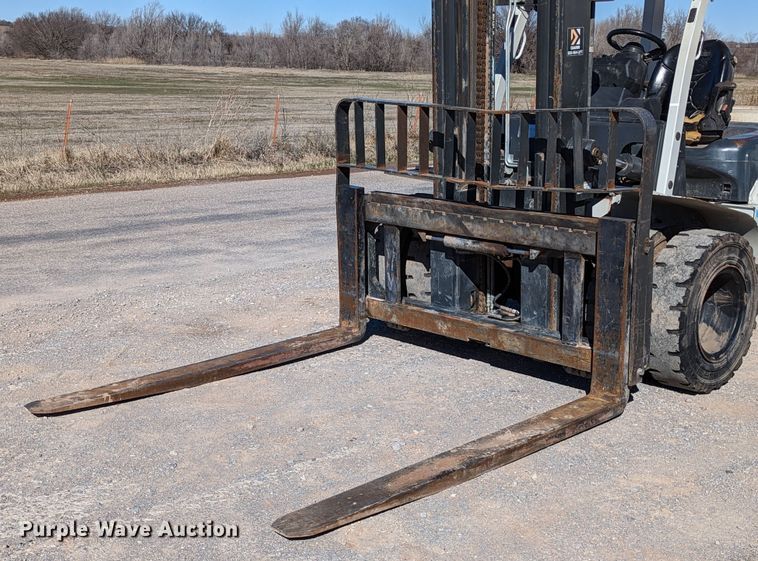 image for item LP9241 UniCarriers MDG1F4A50V  forklift