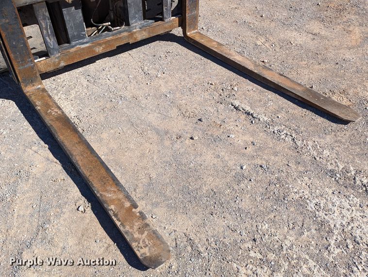 image for item LP9241 UniCarriers MDG1F4A50V  forklift