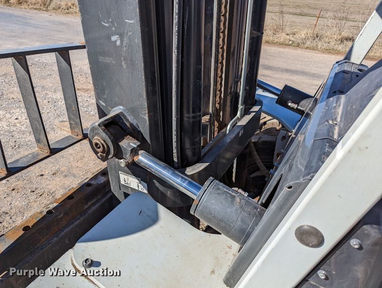 image for item LP9241 UniCarriers MDG1F4A50V  forklift