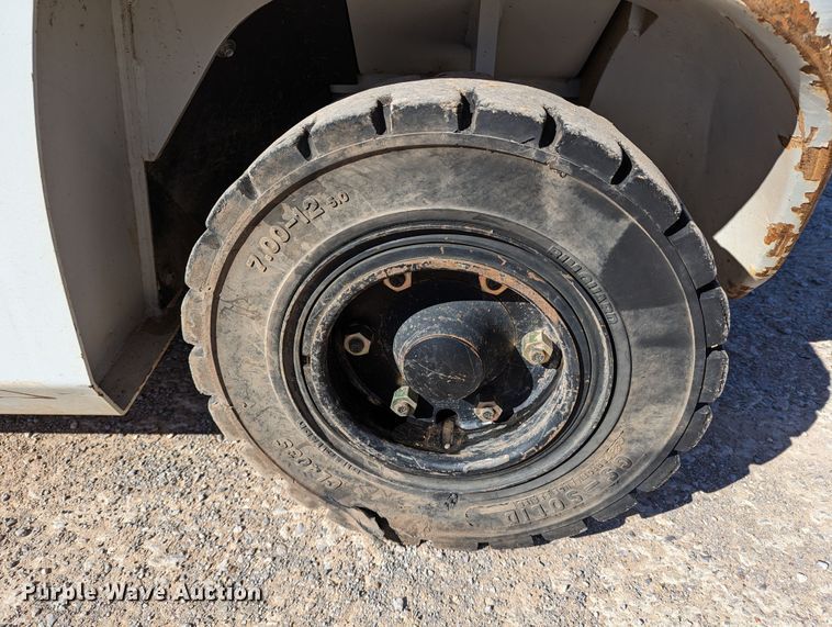 image for item LP9241 UniCarriers MDG1F4A50V  forklift