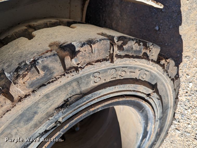 image for item LP9241 UniCarriers MDG1F4A50V  forklift