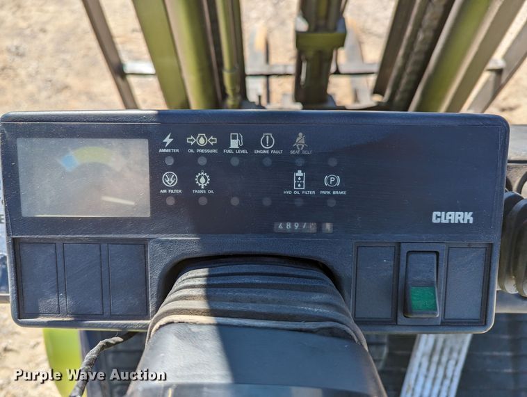 image for item LP9242 Clark CGP30  forklift