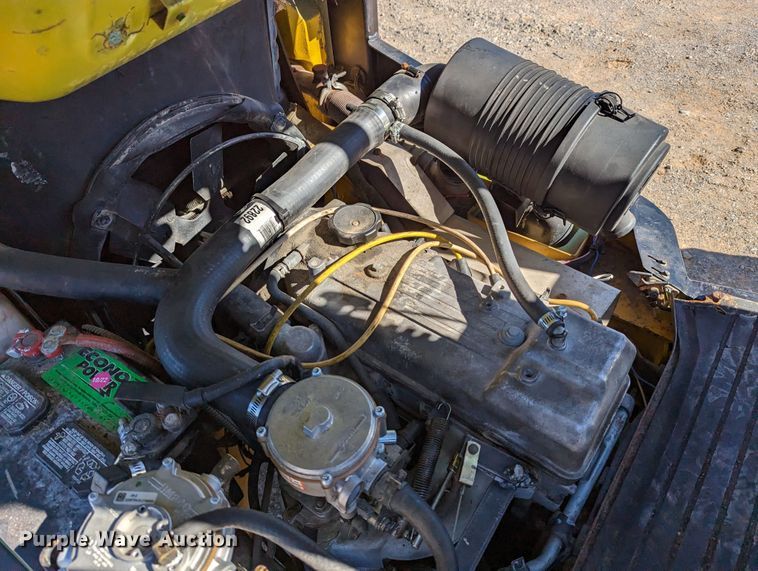 image for item LP9242 Clark CGP30  forklift