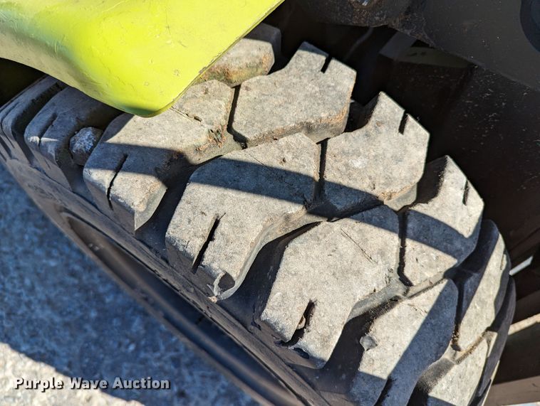 image for item LP9242 Clark CGP30  forklift