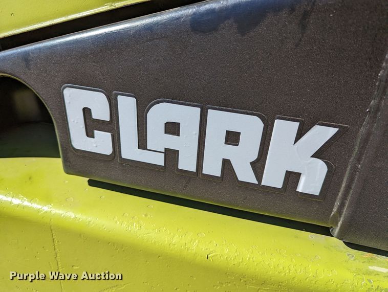image for item LP9242 Clark CGP30  forklift