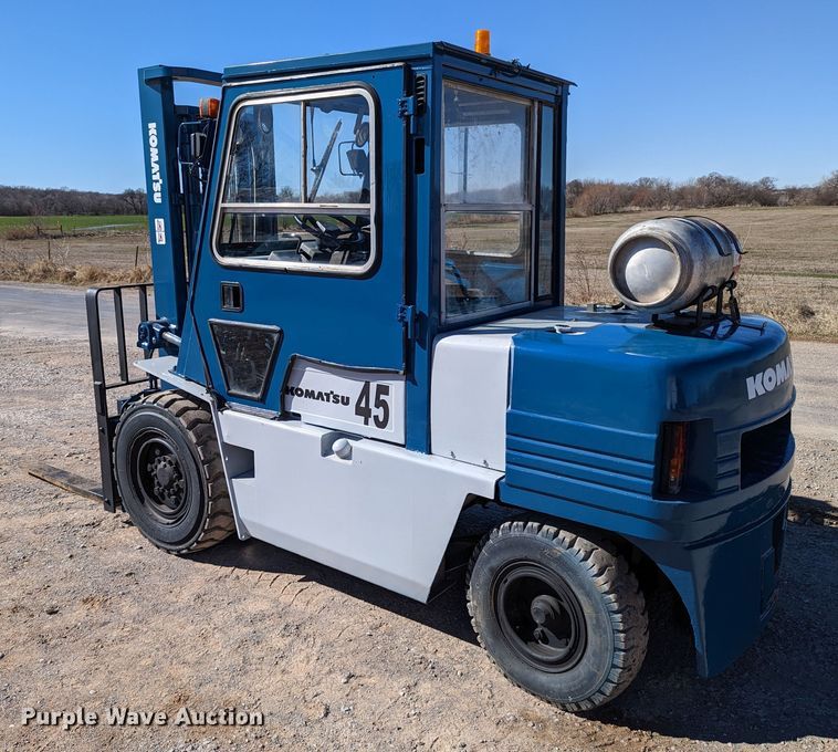 image for item LP9243 Komatsu FG45T-6  forklift