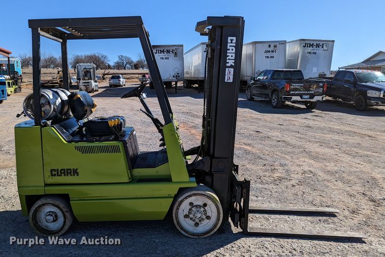 image for item LP9244 Clark GCX20  forklift