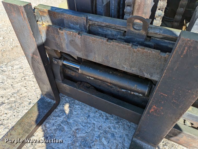 image for item LP9244 Clark GCX20  forklift