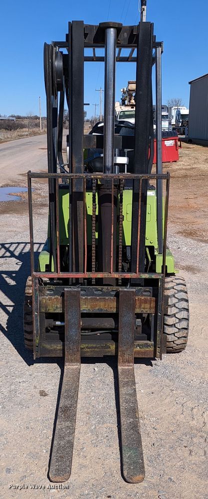image for item LP9245 Clark C500-Y30  forklift
