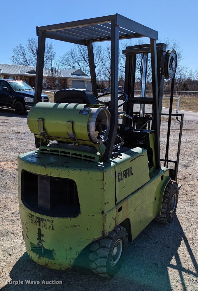 image for item LP9245 Clark C500-Y30  forklift