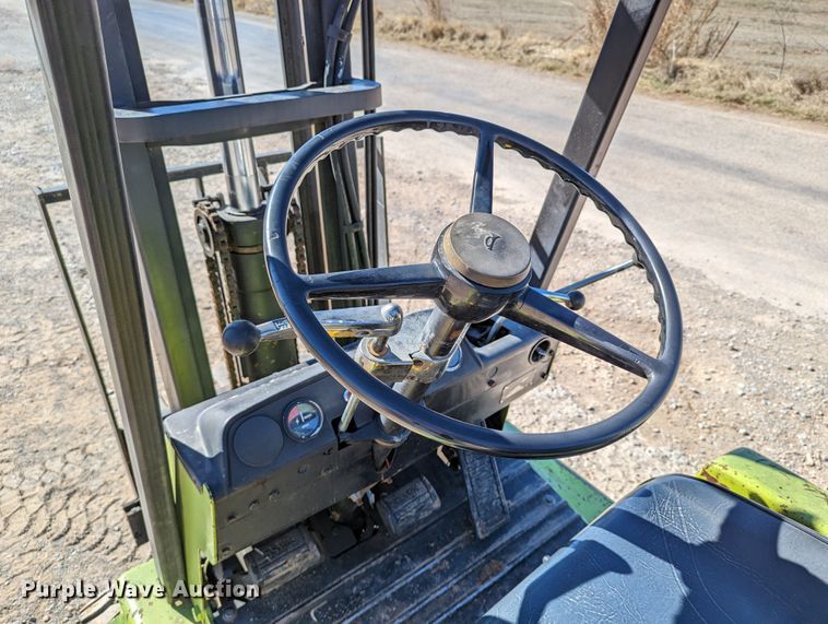 image for item LP9245 Clark C500-Y30  forklift