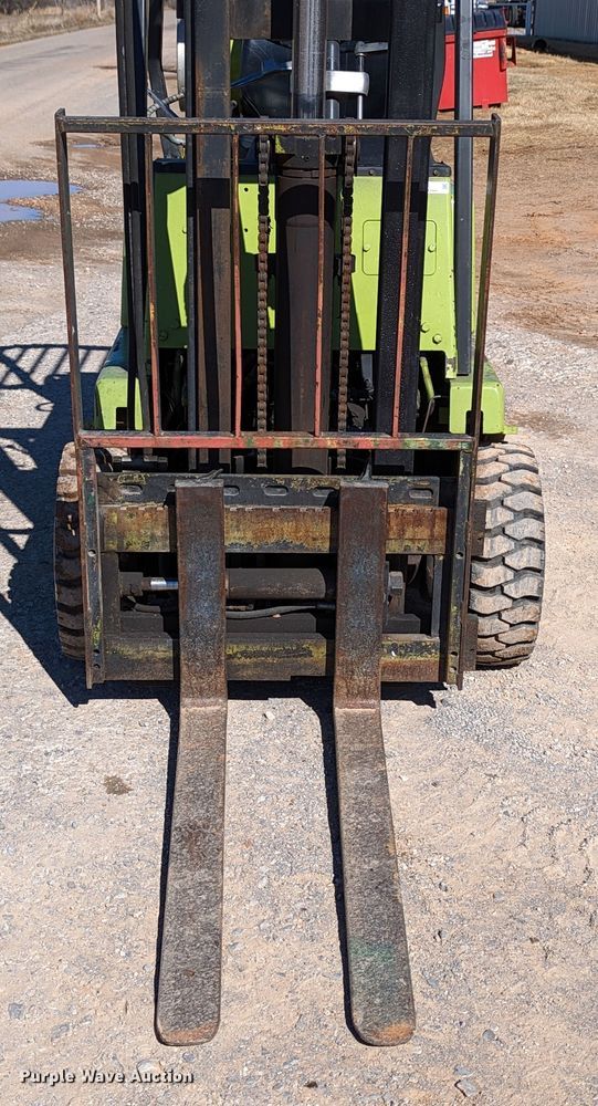 image for item LP9245 Clark C500-Y30  forklift