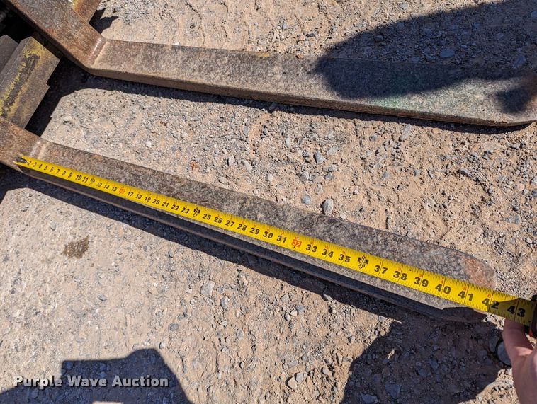 image for item LP9245 Clark C500-Y30  forklift