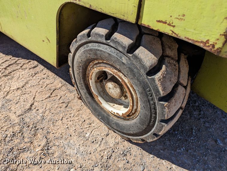 image for item LP9245 Clark C500-Y30  forklift