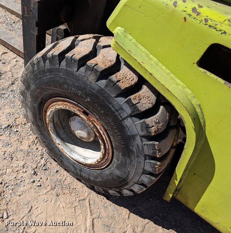 image for item LP9245 Clark C500-Y30  forklift
