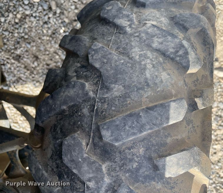 image for item LR9540 2014 John Deere 855D  utility vehicle