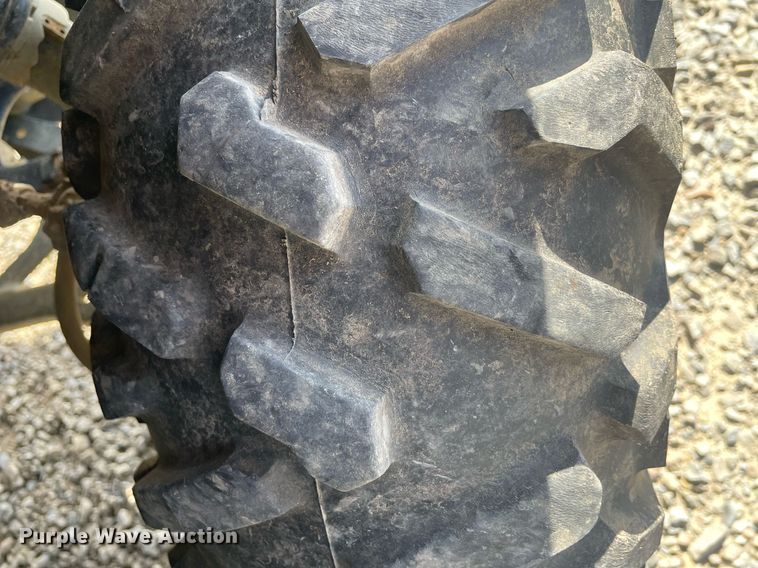 image for item LR9540 2014 John Deere 855D  utility vehicle