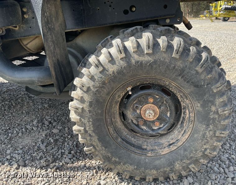 image for item LR9540 2014 John Deere 855D  utility vehicle