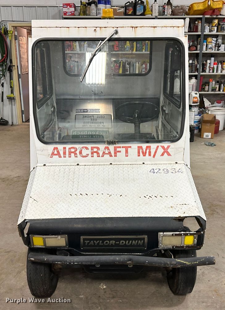 image for item LT9073 (2) utility vehicles