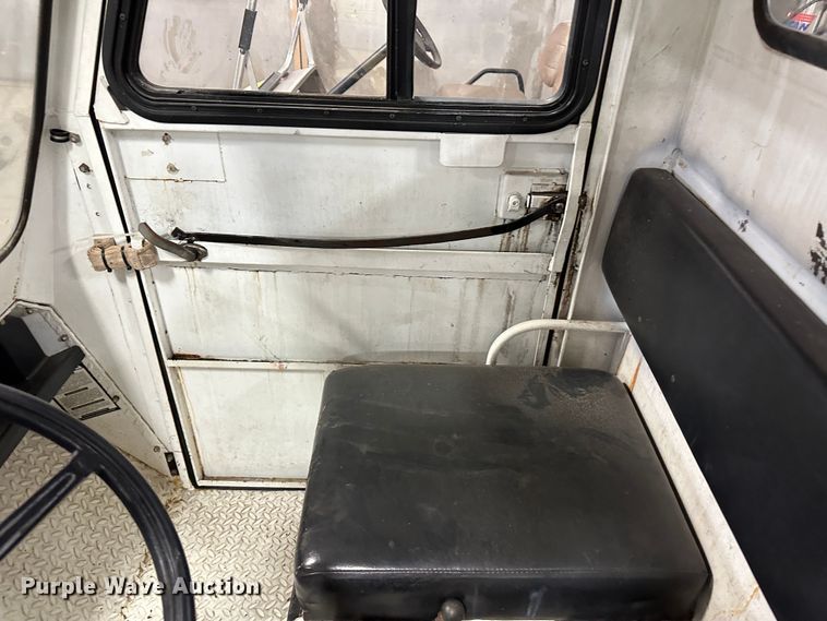 image for item LT9073 (2) utility vehicles