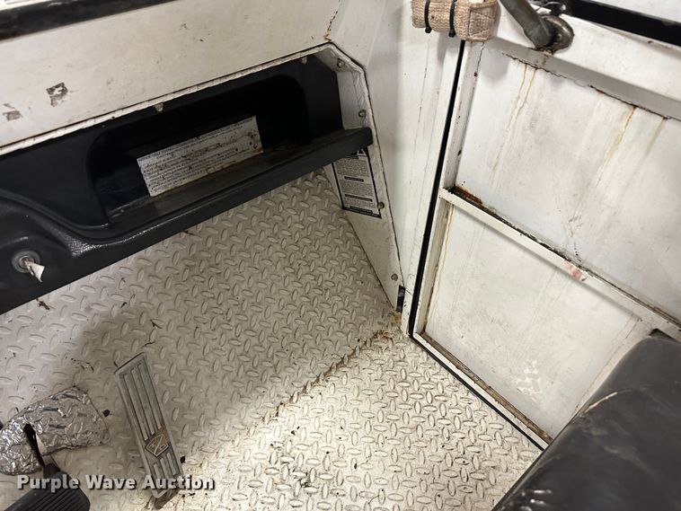 image for item LT9073 (2) utility vehicles