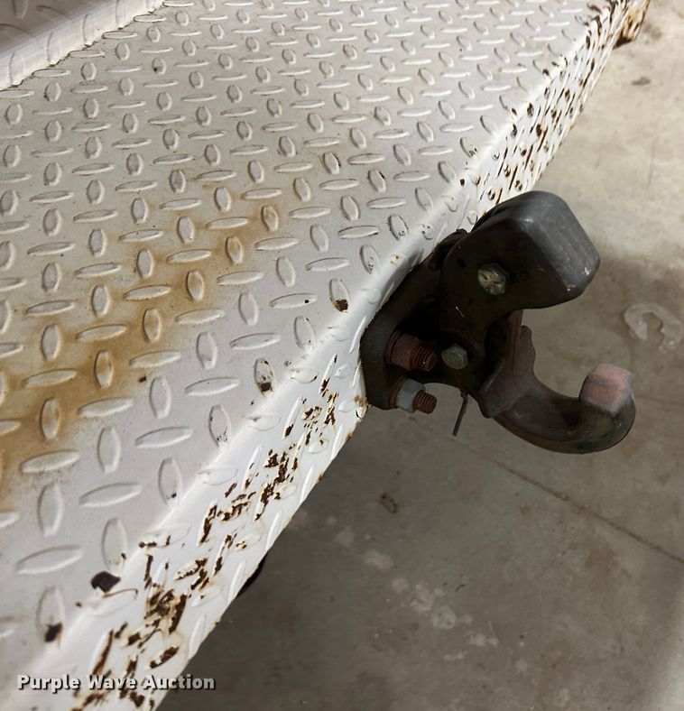 image for item LT9073 (2) utility vehicles