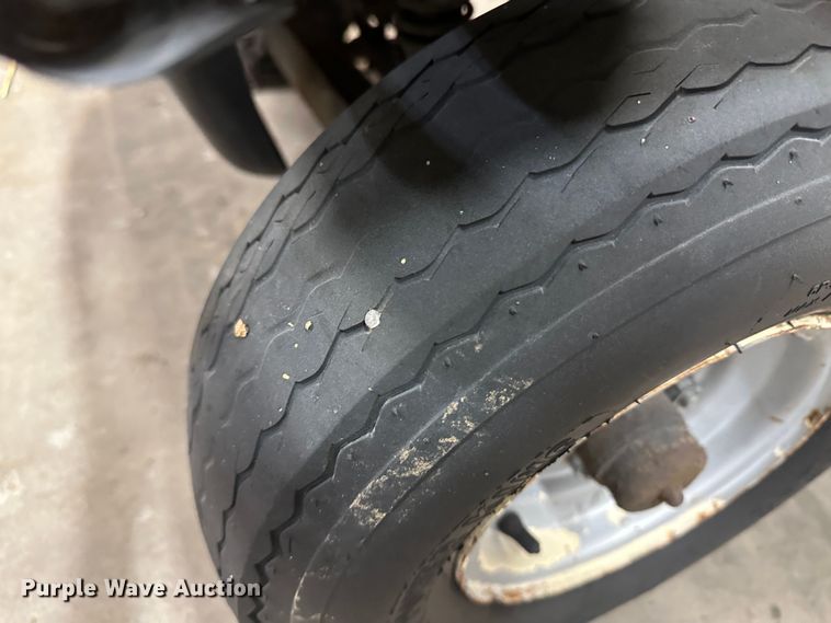 image for item LT9073 (2) utility vehicles