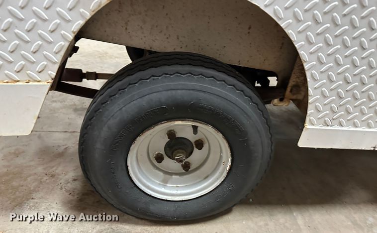 image for item LT9073 (2) utility vehicles