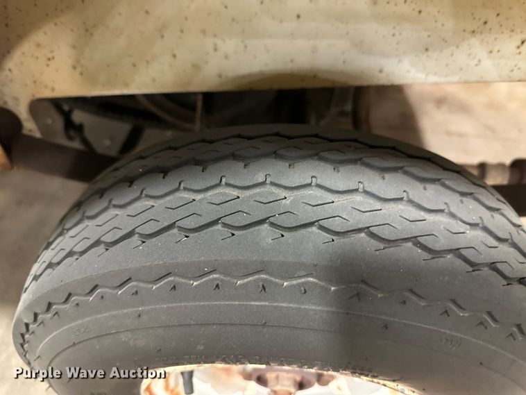 image for item LT9073 (2) utility vehicles